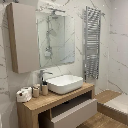 Il Bijoux アパート チェラーノ